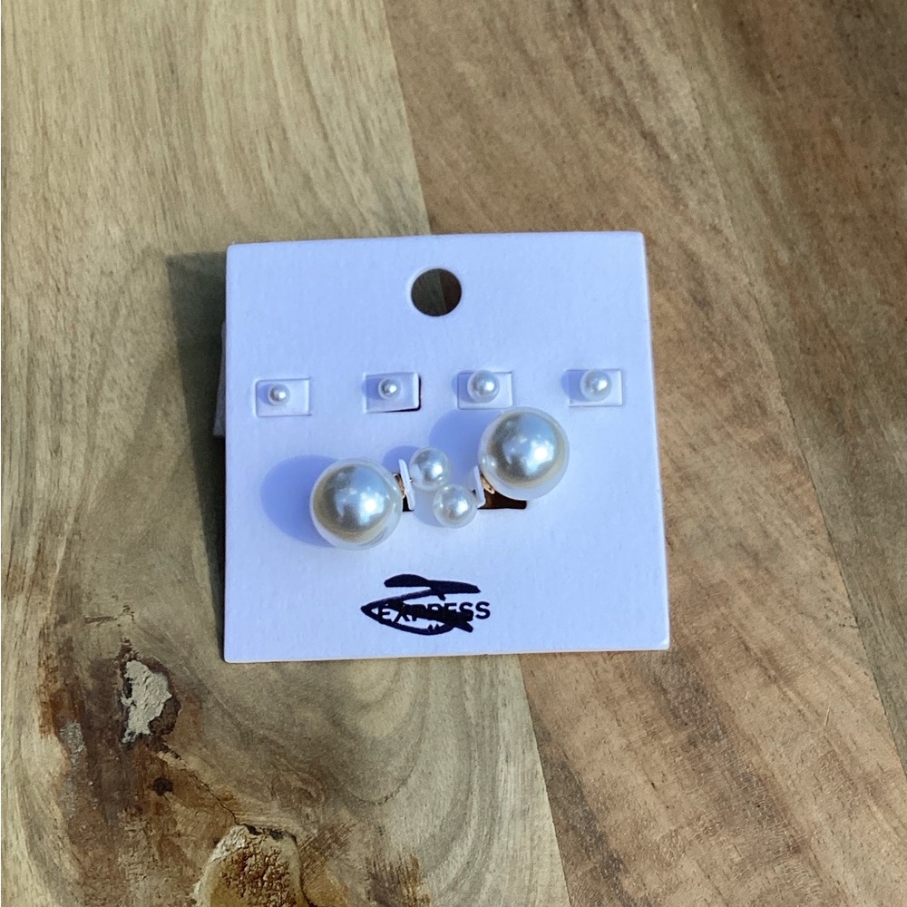 EXPRESS  EARRINGS